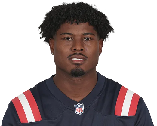 Jonathan Jones headshot