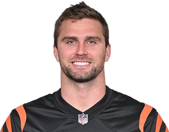 Sam Hubbard headshot