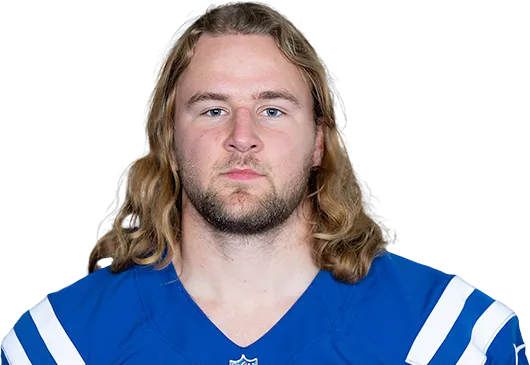 Tyler Warren headshot